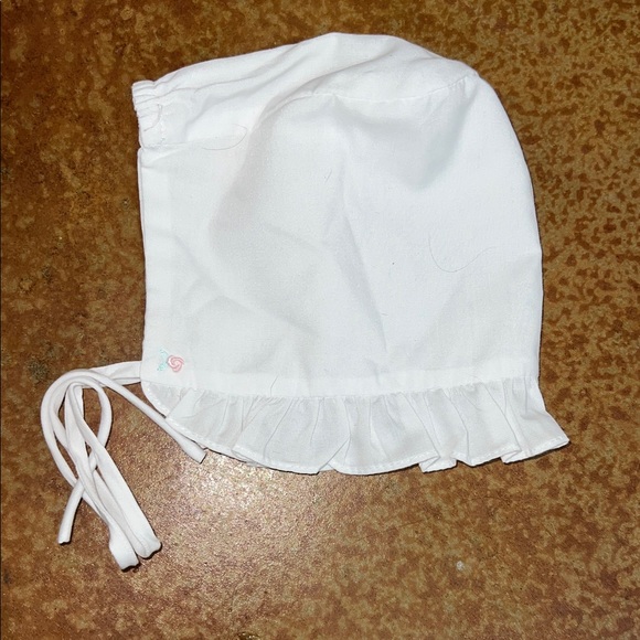 Petit Ami White Baby Bonnet - Picture 1 of 2